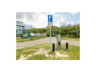 Ladesaeule am Parkplatz