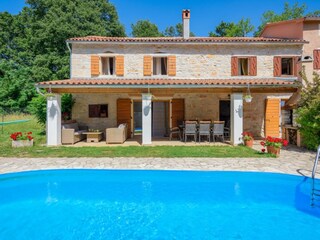 Villa Batlug Buitenaudio-opname 12