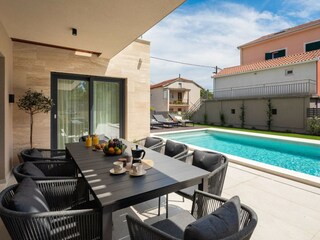 Villa Kaštel Stari Caratteristiche 35