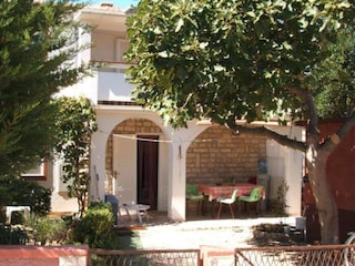 Apartment Povljana Außenaufnahme 4