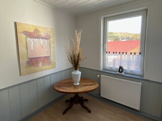 Flur OG Blick zum Bierberg Dassel