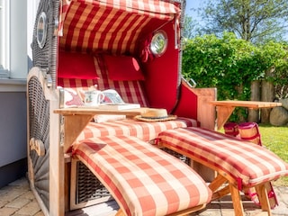 Strandkorb auf der Terrasse