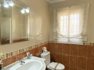 Villa Nerja Features 24