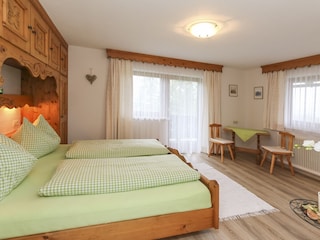 Schlafzimmer mit Balkon