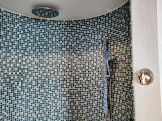 Begehbare Dusche in besonderem Design