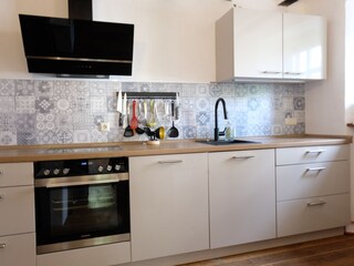 Hier kann lecker gekocht werden. Dafür ist alles da.