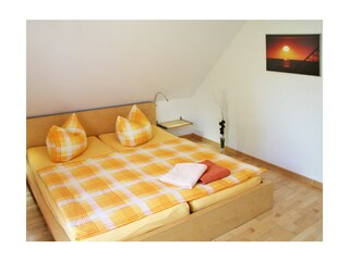 Schlafzimmer 1 im OG