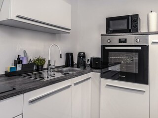 Backofen, Mikrowelle, Toaster, Kaffeemaschine etc