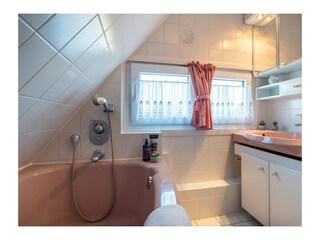 Badezimmer im Obergeschoss
