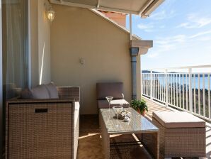 Apartment M&K - Two Bedroom Apartment with Balcony and Sea View