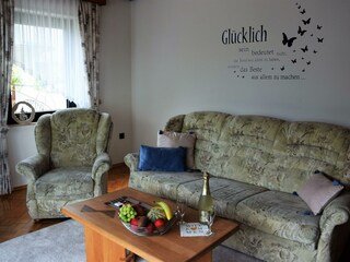 Wohnzimmer mit Sofa