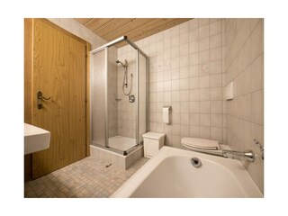 Ferienwohnung Nr. 3 Badewanne/Dusche