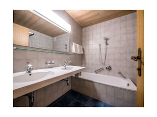 Ferienwohnung Nr. 4 Badezimmer