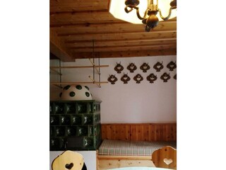 Bauernstube mit Kachelofen