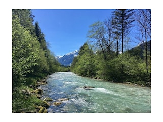 Haus direkt am Fluss