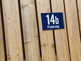 a6a7417b-e03c-4903-9c60-94e04ce95f88