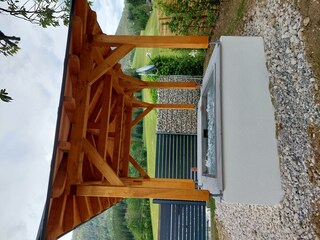 unser Whirlpool mit Überdachung