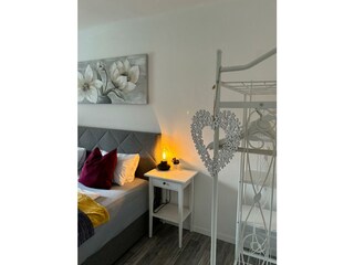 schlafzimmer ausschnitt mit licht