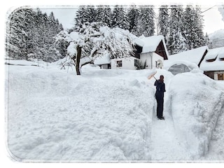 Schneeschaufeln