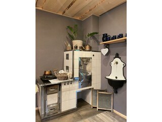 Ofen und Trinkbrunnen