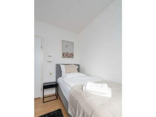 104337-352932-808HP7d - fzazKmVOAFC2VOfDzWj4jRITgX