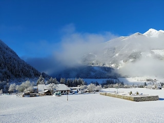 unser Hof von oben
