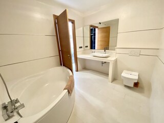 DUSCHE + WC