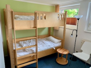 2tes Schlafzimmer mit Hochbett