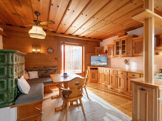 Haus_Lang_Niederhofen_9c_St_Johann_Wohnraum_Stube