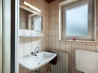 Badezimmer 2 Haus Sonne Kirchdorf