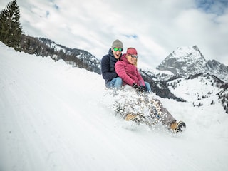 Rodeln in Kirchdorf (c) Mirja Geh (10)