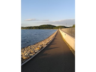 der 6,8km Rundweg um den See