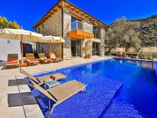 Finca Kalkan Outdoor Recording 1