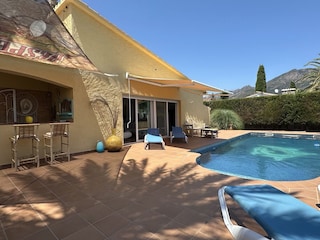 Terrasse Poolbereich