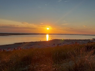 Nordstrand mit Sonnenuntergang