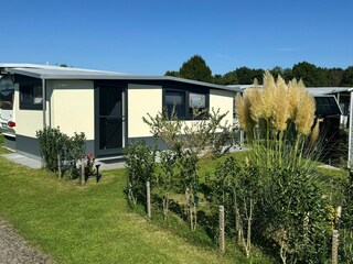 Mietwohnwagen von außen