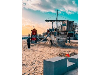 Spielplatz direkt am Strand