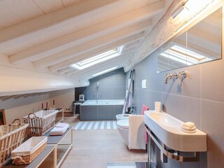 Villa Corsanico-Bargecchia Features 33