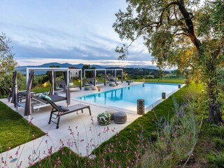 Villa Montecarlo  100