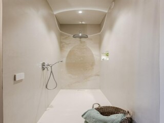 Villa Montecarlo Caratteristiche 21