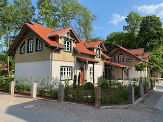 Blick auf die Landhäuser Wieseneck & Wilddieb