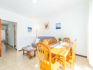 Appartamento Roses Caratteristiche 17