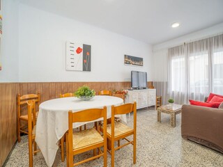 Apartamento Roses Características 15