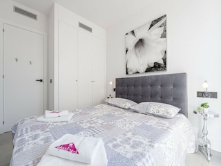 Apartment Roses Features 24