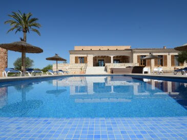 Finca al turó with jacuzzi & panoramic vistas