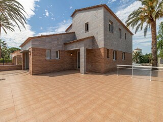 Villa Empuriabrava Buitenaudio-opname 12