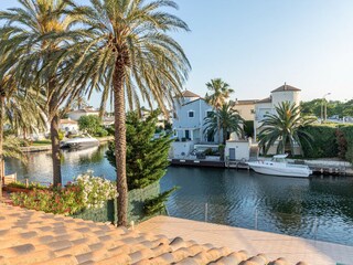 Villa Empuriabrava Buitenaudio-opname 1