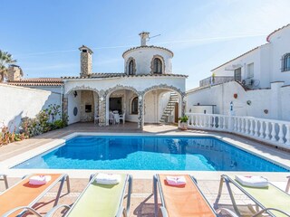 Villa Empuriabrava Buitenaudio-opname 4