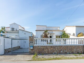 Villa Empuriabrava Buitenaudio-opname 11