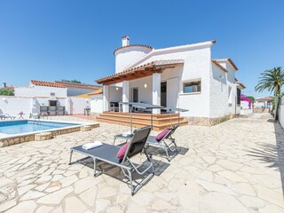 Villa Empuriabrava Buitenaudio-opname 6